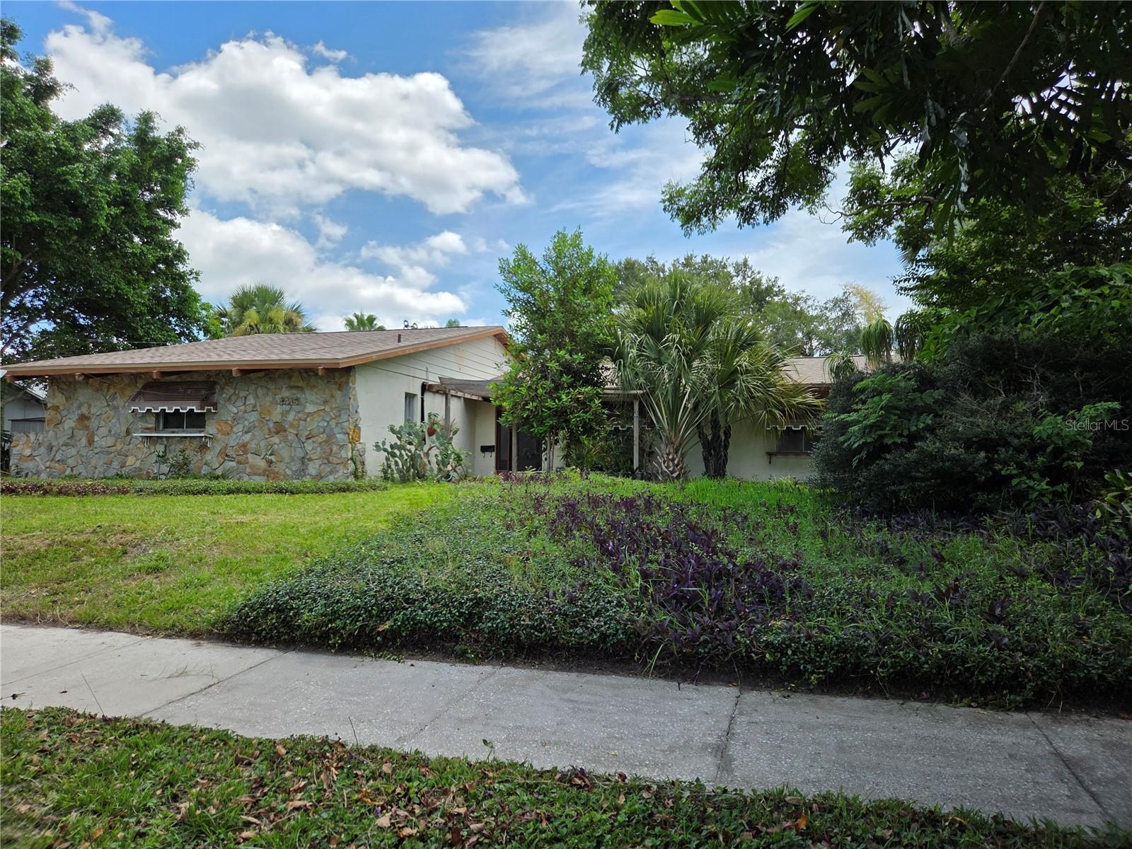 Property Photo: 4415 Raymar Drive FL 32839