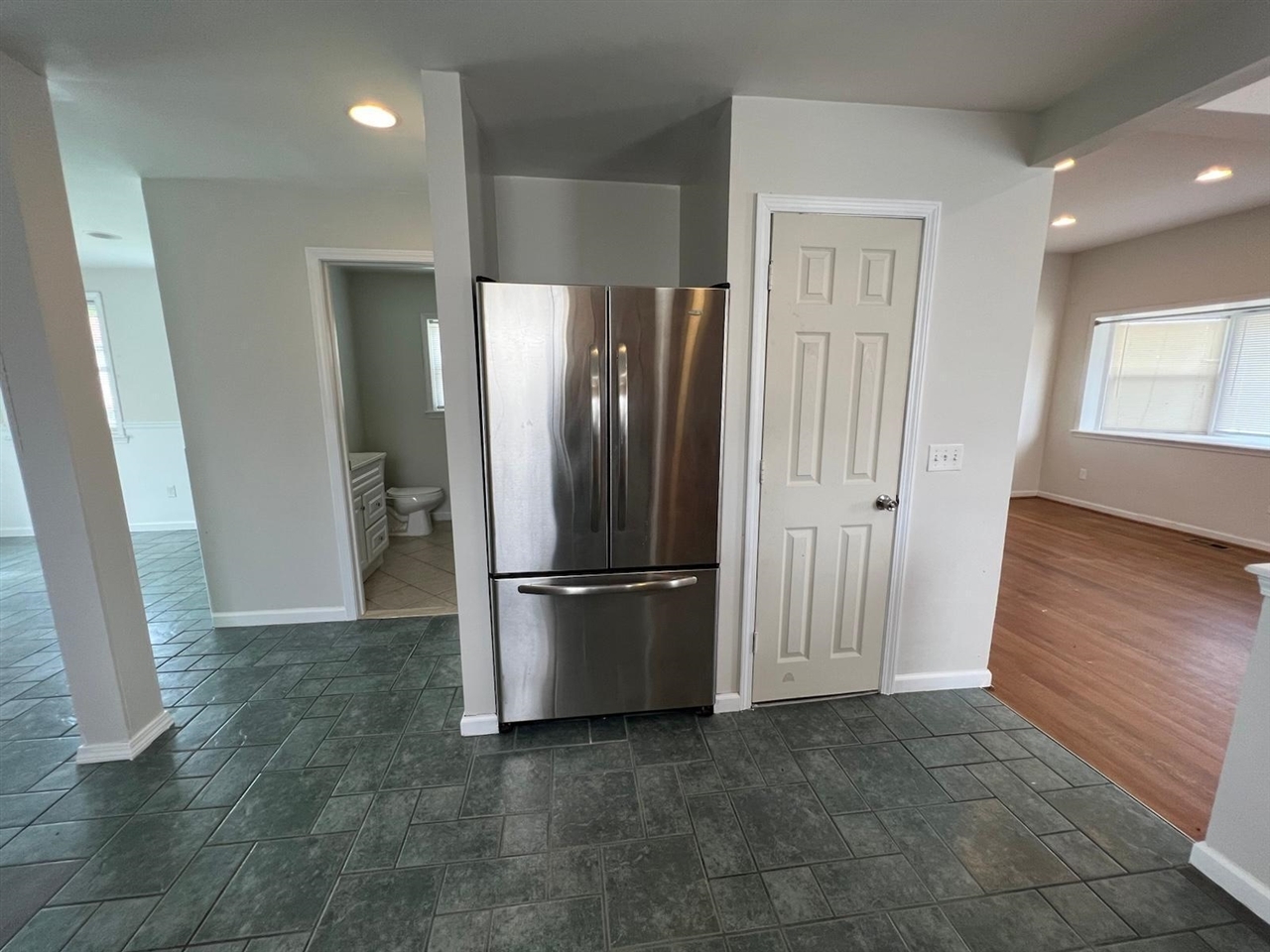 Property Photo: 28033 Rosemont Street MI 48066-2435