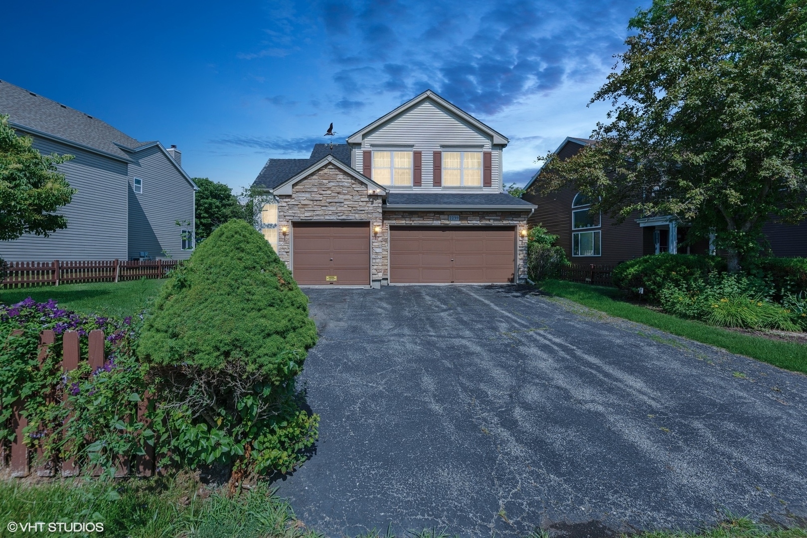 Property Photo:  2239 N Aster Place  IL 60073 
