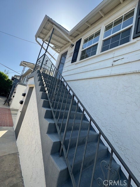 Property Photo: 4147 1/2 Warner Boulevard CA 91505