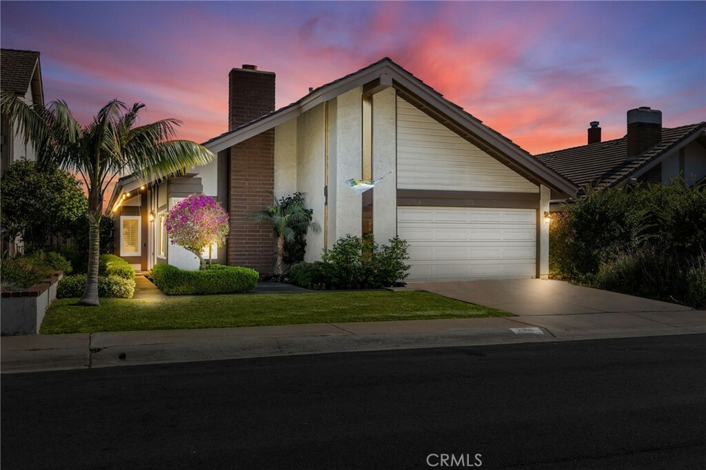 Property Photo: 2108 Ironbark Circle CA 92821