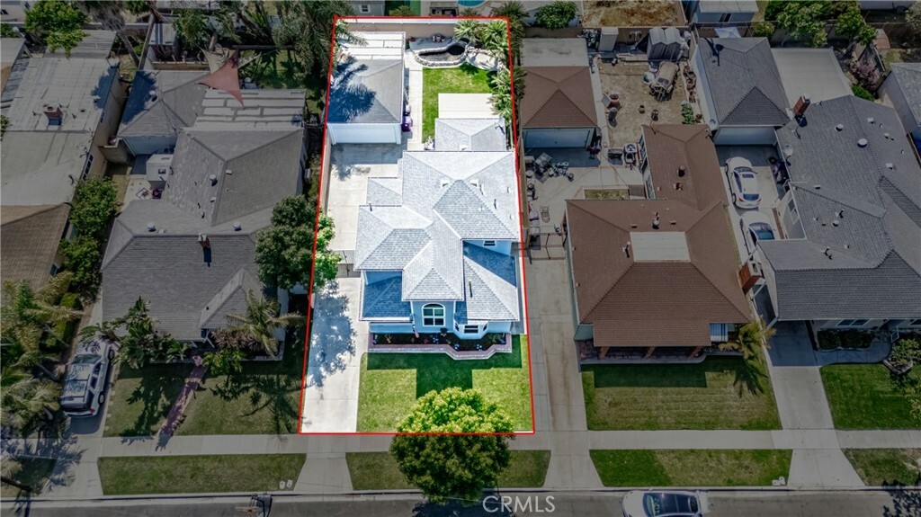 Property Photo: 2275 Ximeno Avenue CA 90815