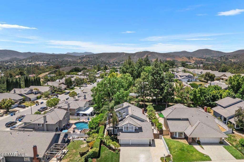 Property Photo: 725 Oak Branch Drive CA 91377