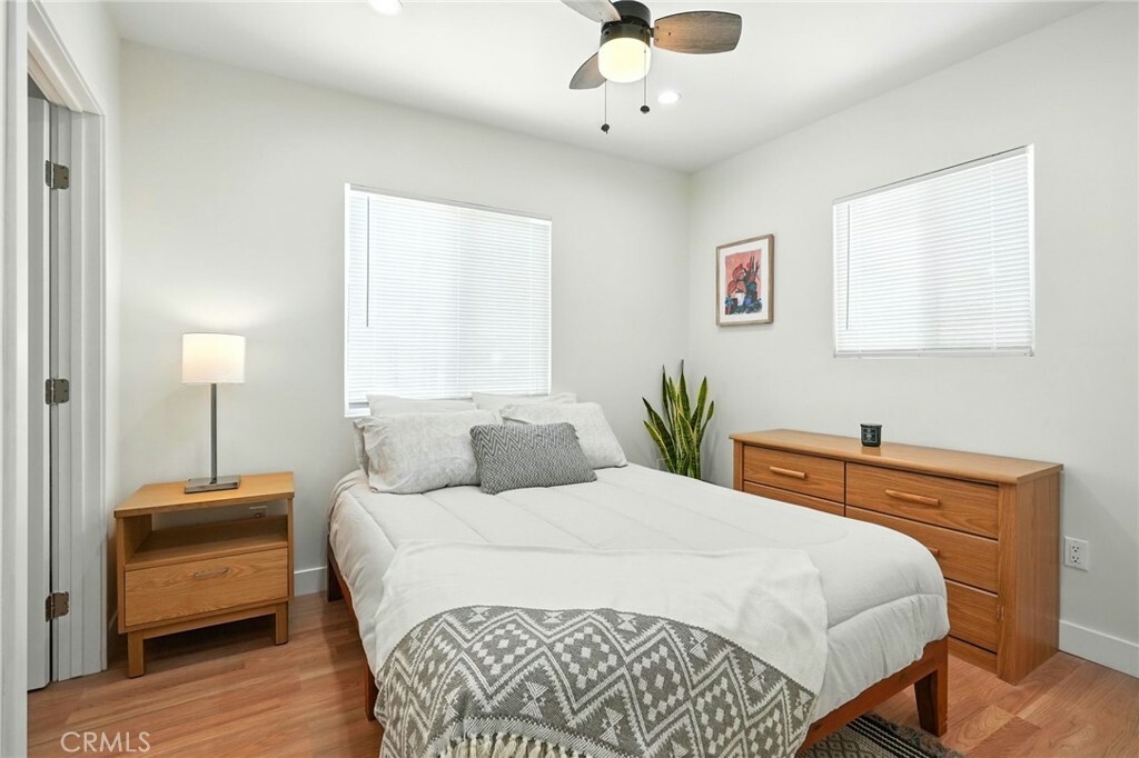 Property Photo: 9221 Swinton Ave CA 91343