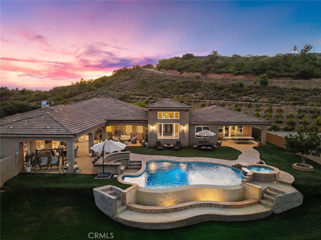 Property Photo: 38150 Via Huerta CA 92562