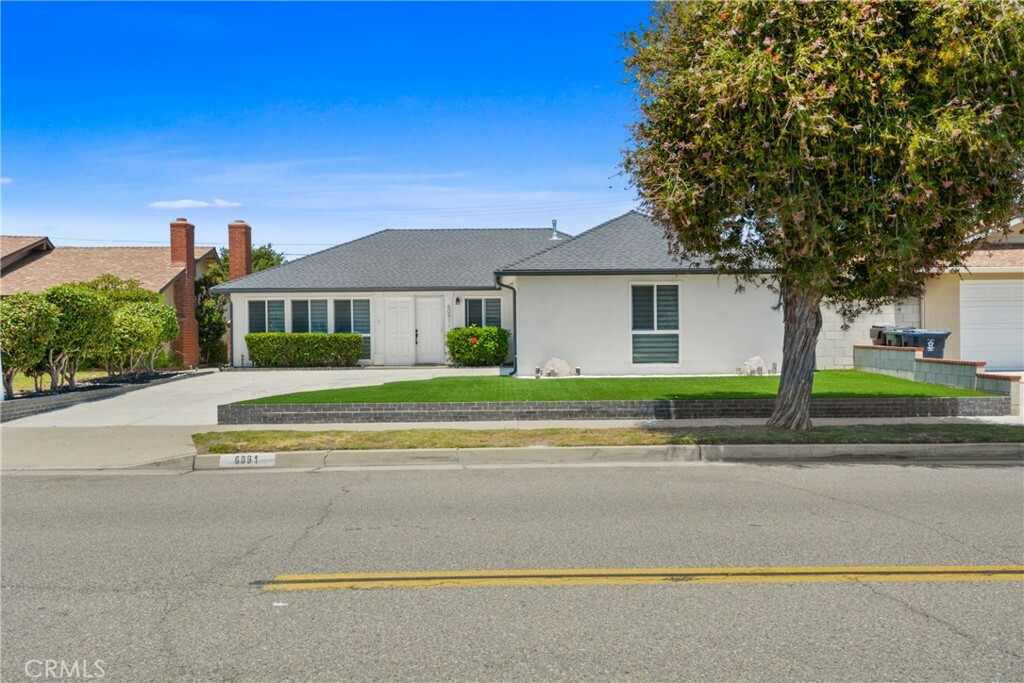 6091 Larchwood Drive  Huntington Beach CA 92647 photo