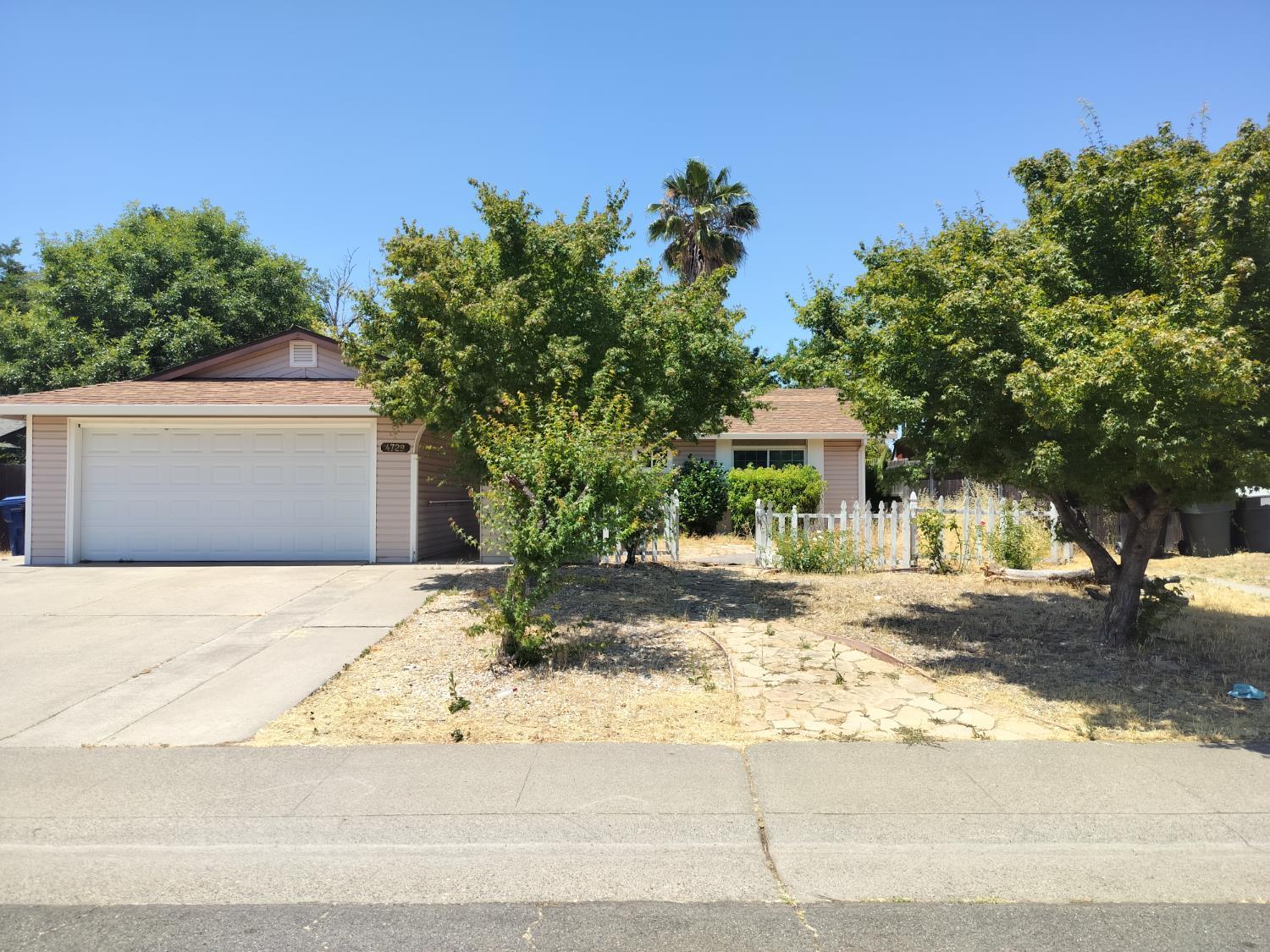 4729 Moorpark Way  Sacramento CA 95842 photo