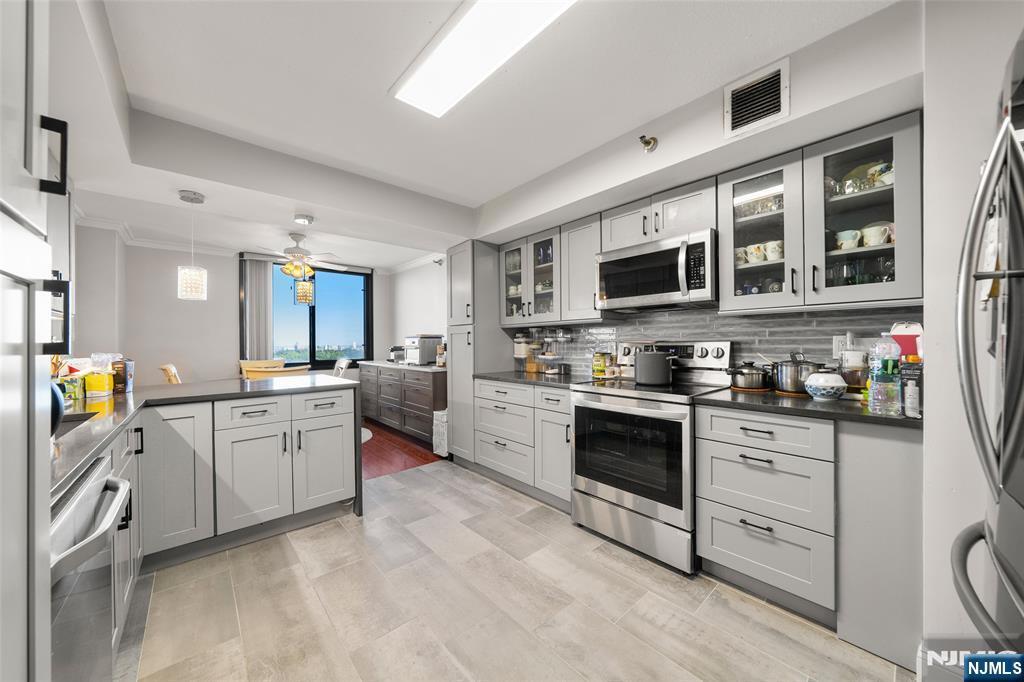 Property Photo: 1265 15th 11L NJ 07024