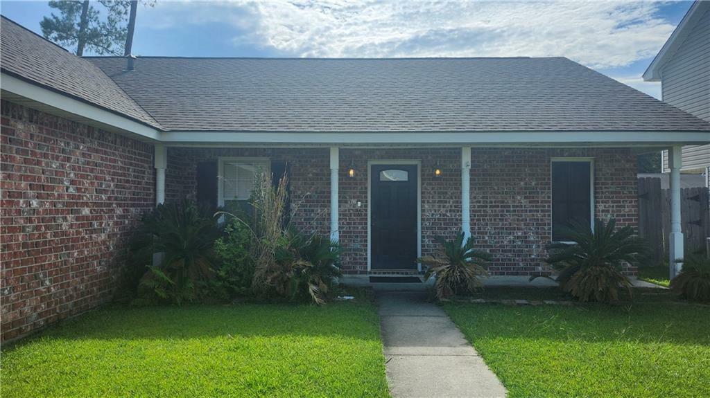 Property Photo: 1243 Admiral Nelson Drive LA 70461