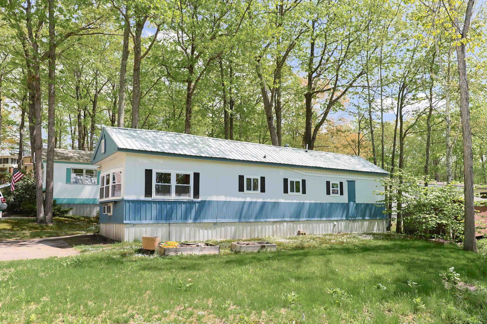Property Photo: 9 Sargent Place NH 03249