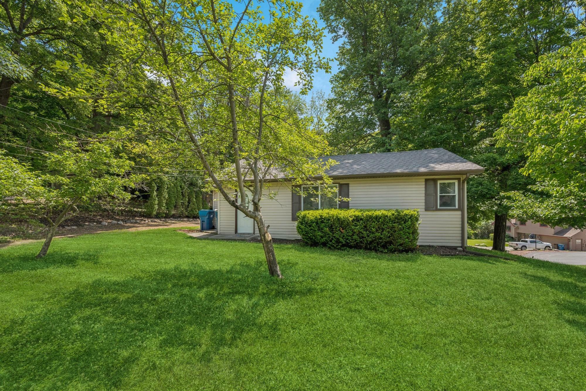 Property Photo: 2900 Tuxedo Boulevard MN 55364