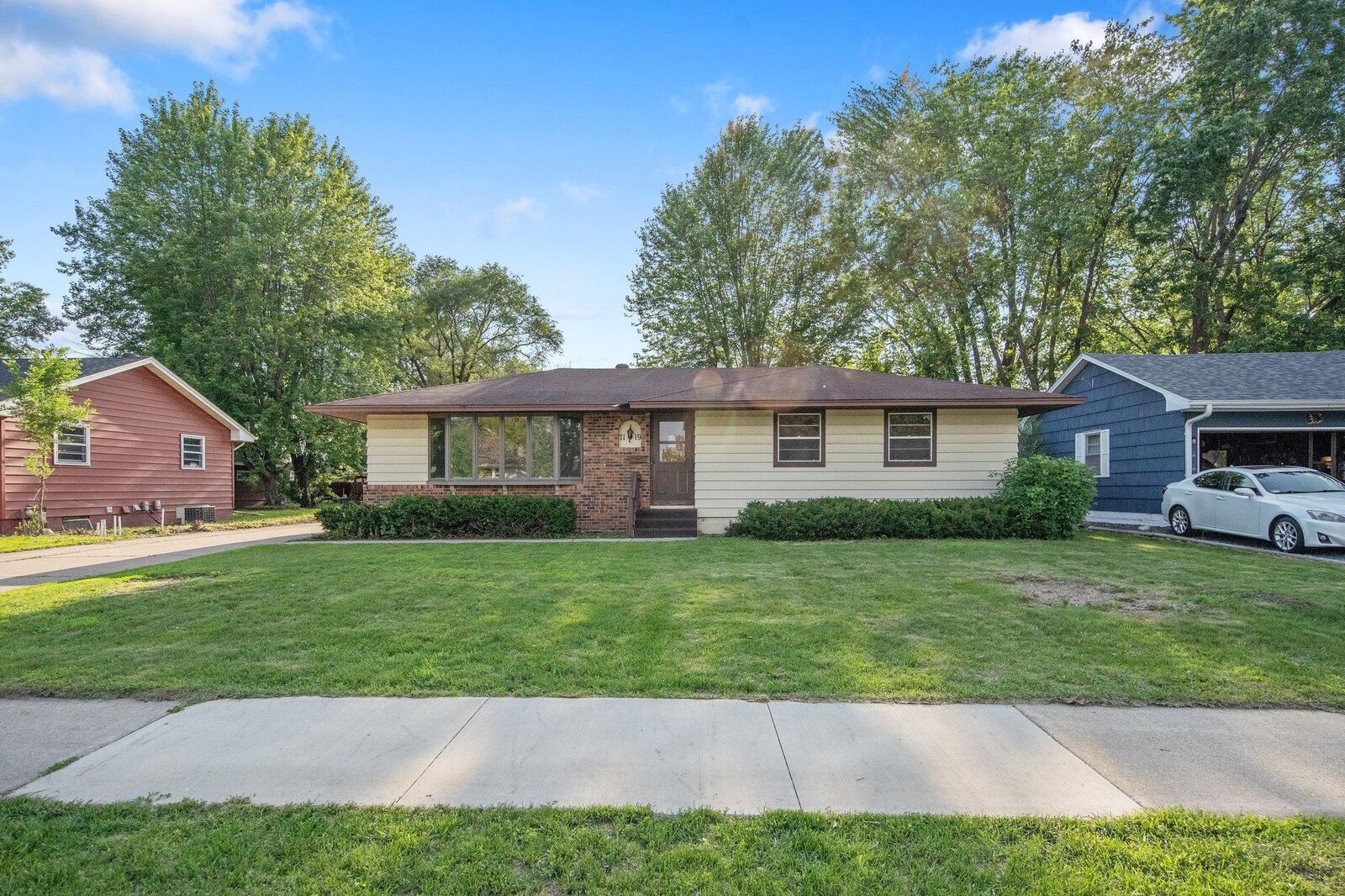 Property Photo: 7119 Halifax Avenue N MN 55429