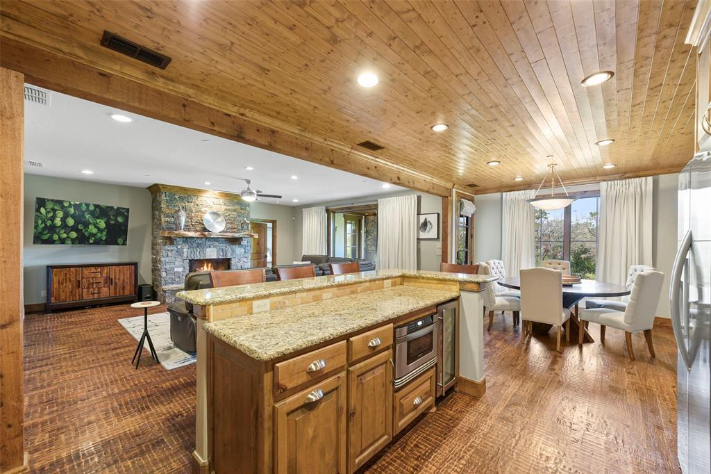 Property Photo: 2033 Harbor Way 103 TX 76449