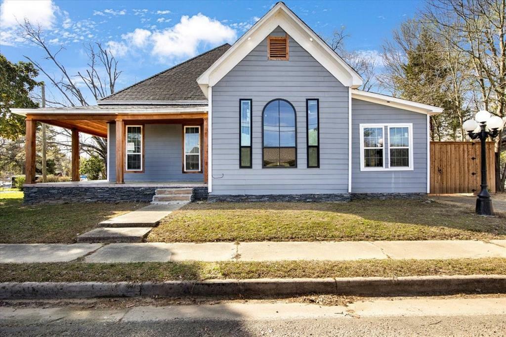 Property Photo: 501 S Harrison TX 75601