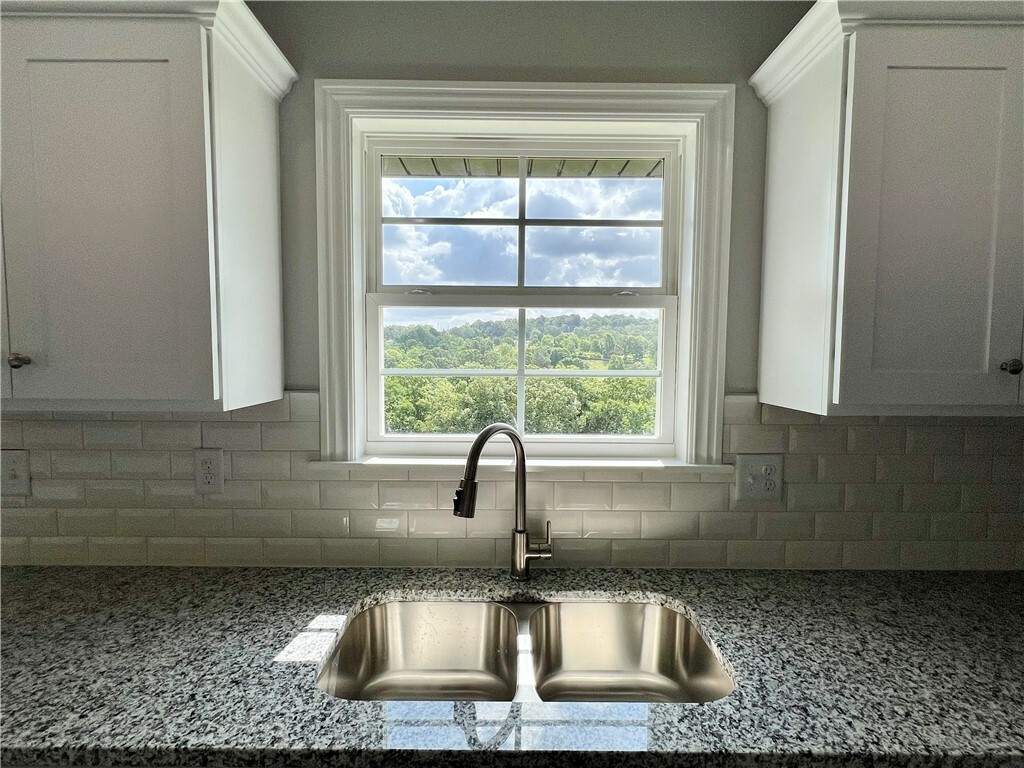 Property Photo: 328 Presley Loop AR 72740