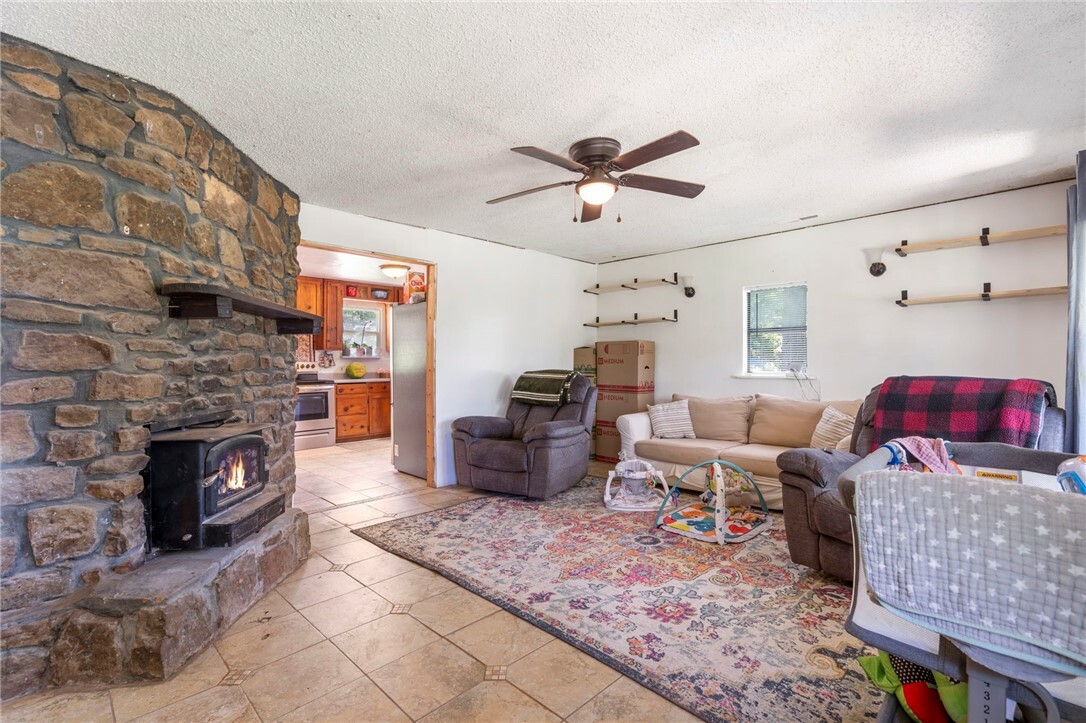 Property Photo: 16655 W Highway 62 AR 72753