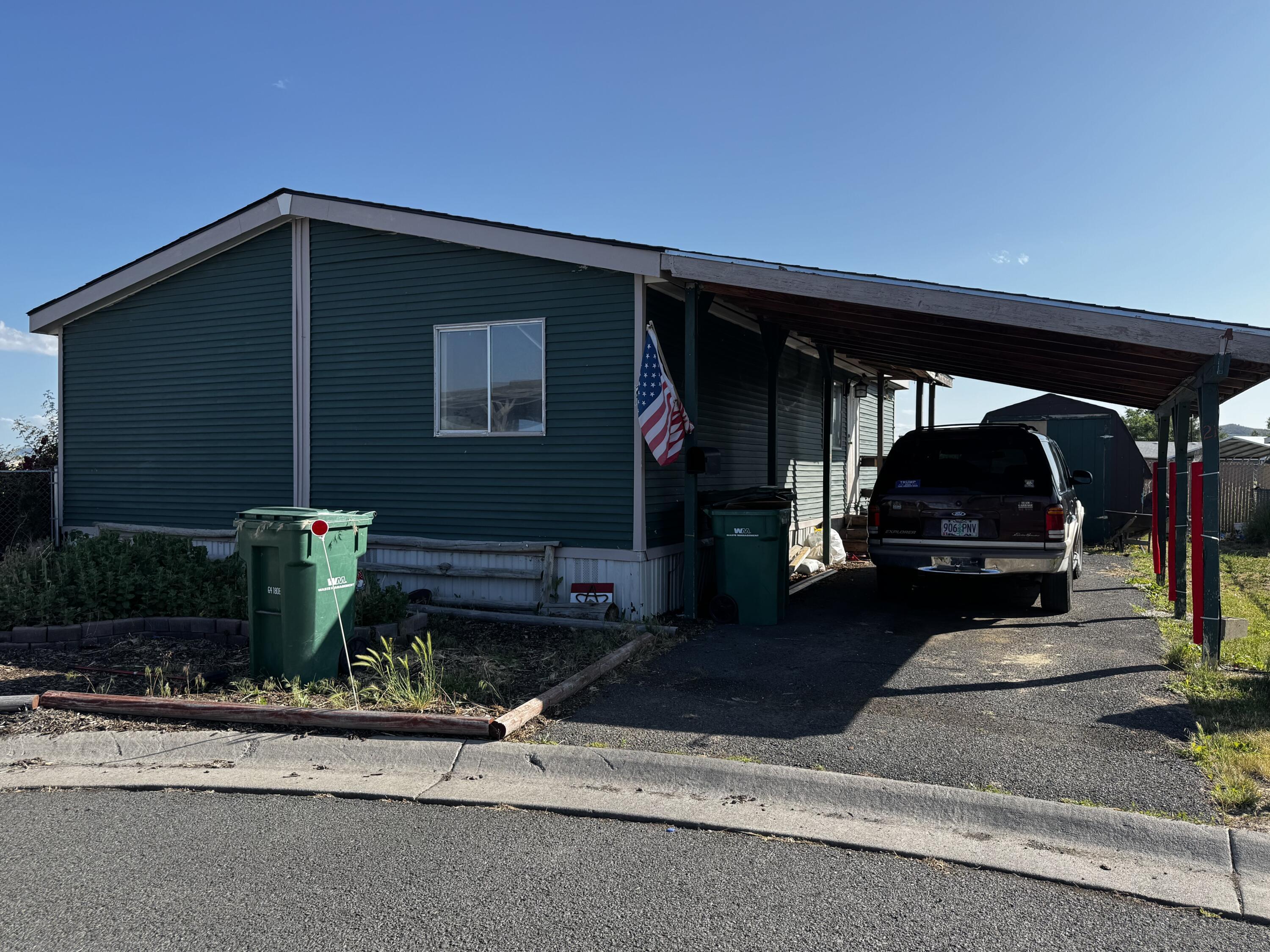 Property Photo: 1663 Greensprings Drive 21 OR 97601