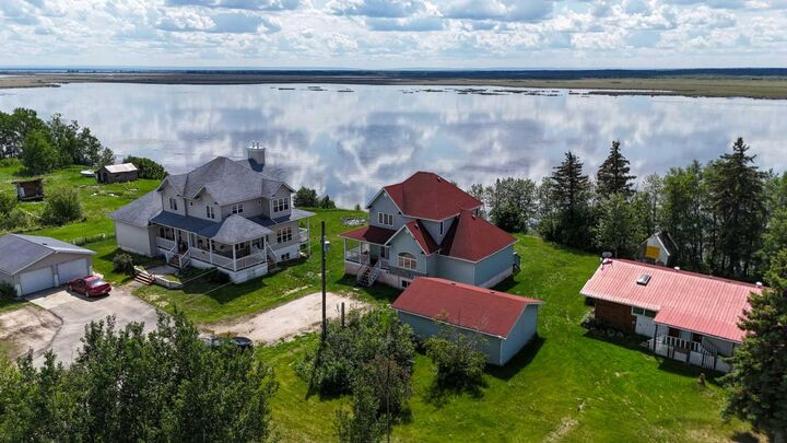 Property Photo: 2584 Auger Road AB T0G 2K0
