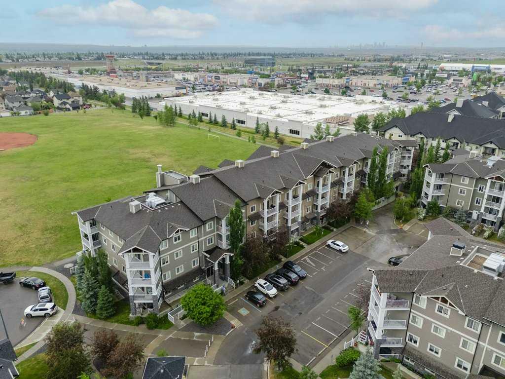 Property Photo: 115 Prestwick Villas SE 3305 AB T2Z 0M7