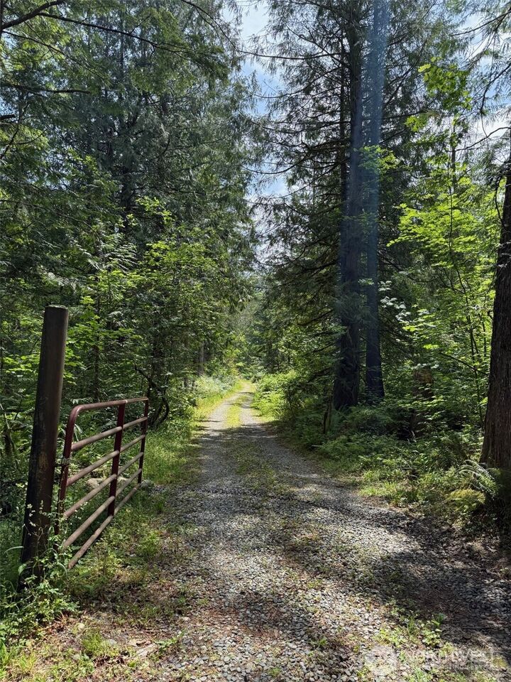 Property Photo:  36508  312th Avenue SE  WA 98022 