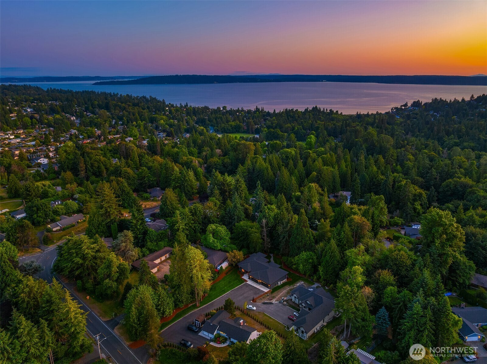 Property Photo: 17163 4th Avenue SW WA 98166