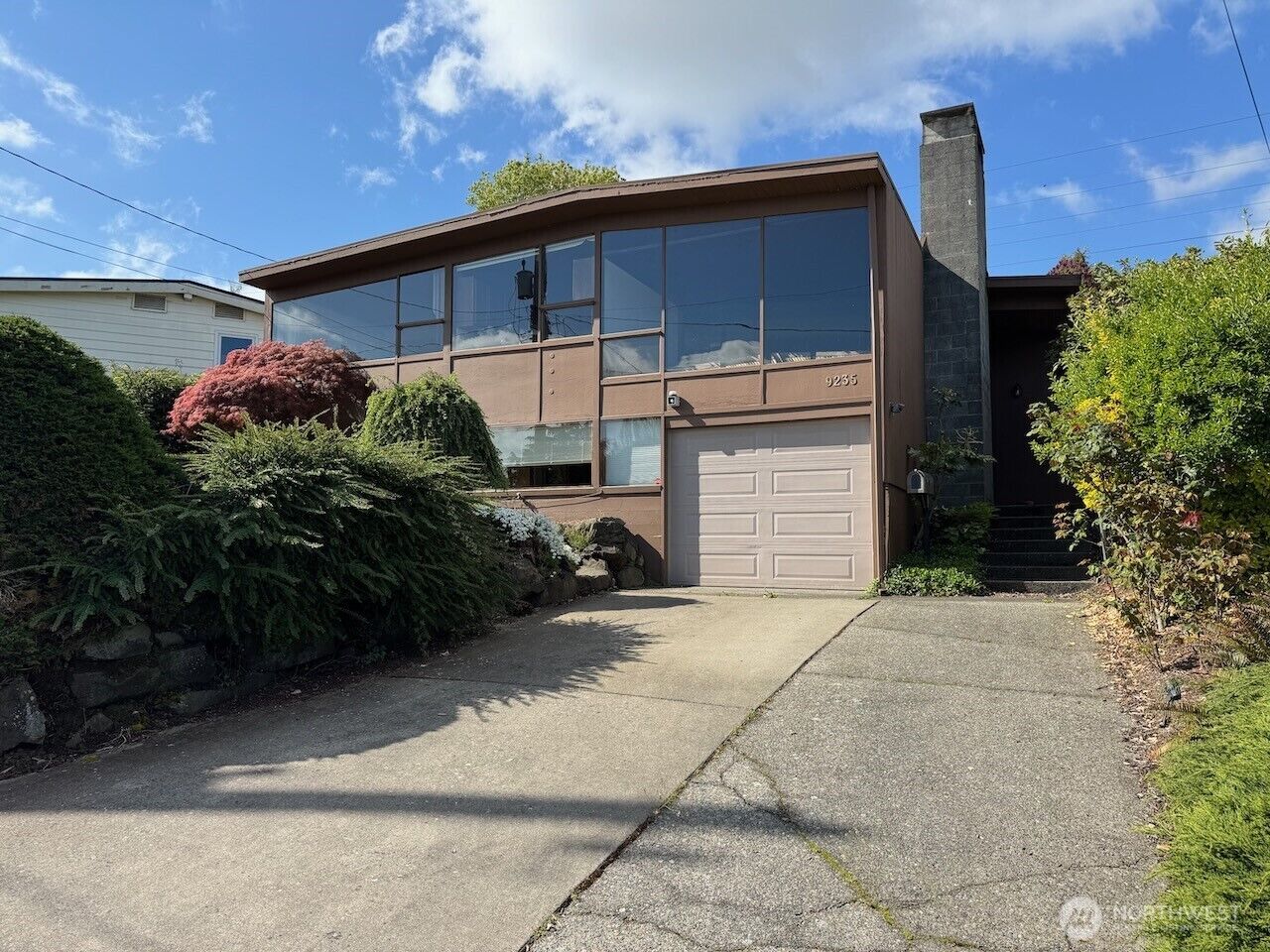 Property Photo:  9235  Spear Place S  WA 98118 