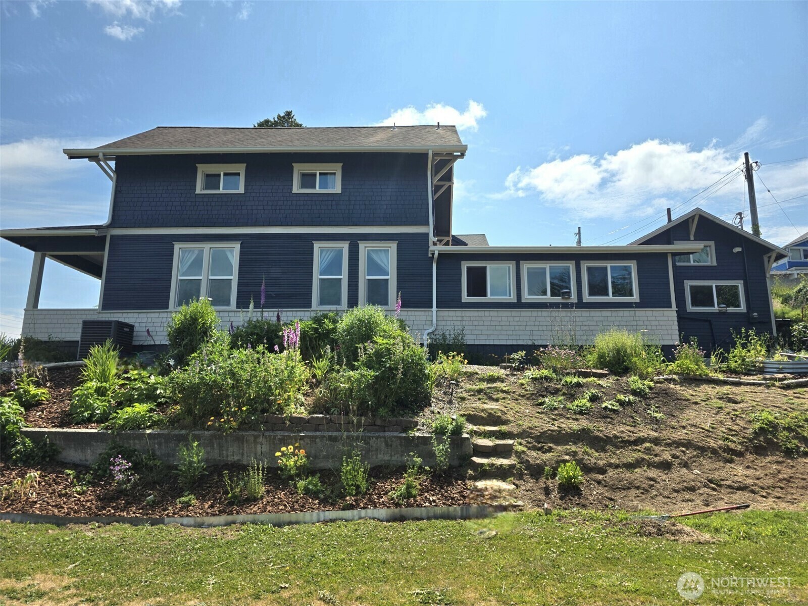 Property Photo: 716 First Street W WA 98586