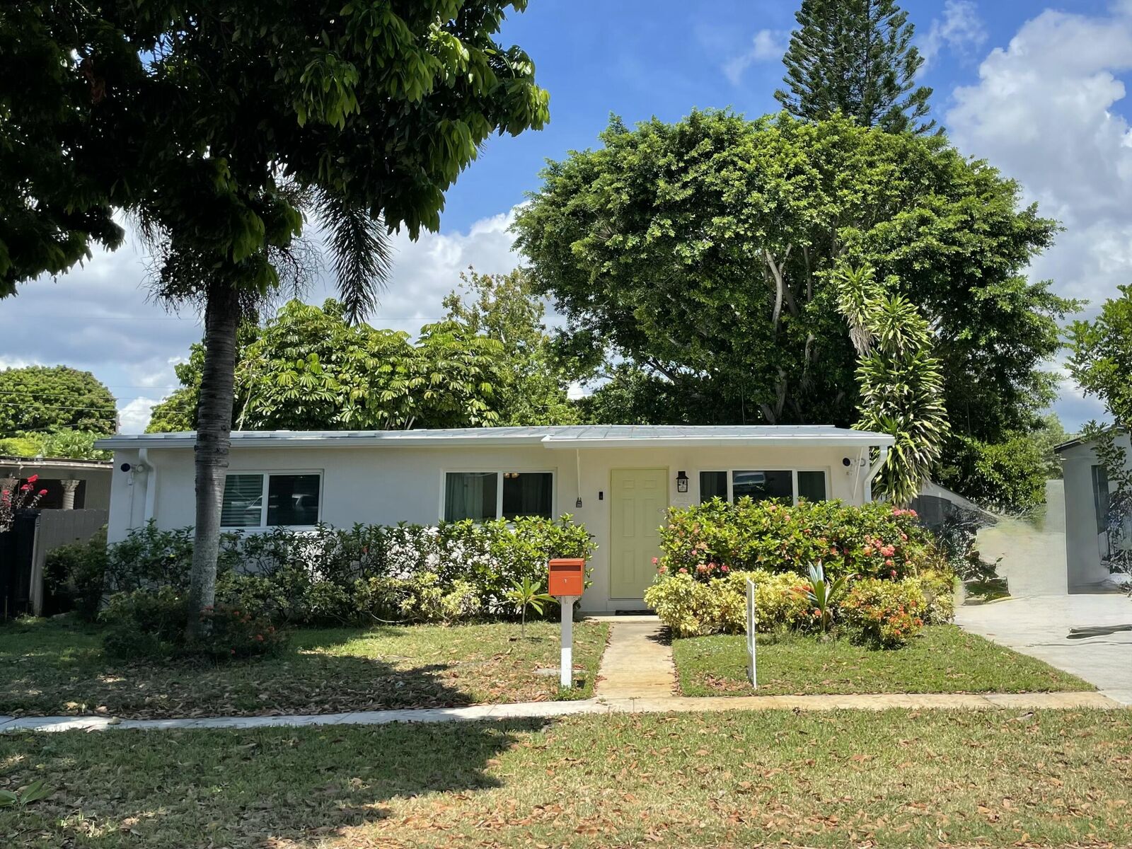 Property Photo: 5523 Columbus Road FL 33405