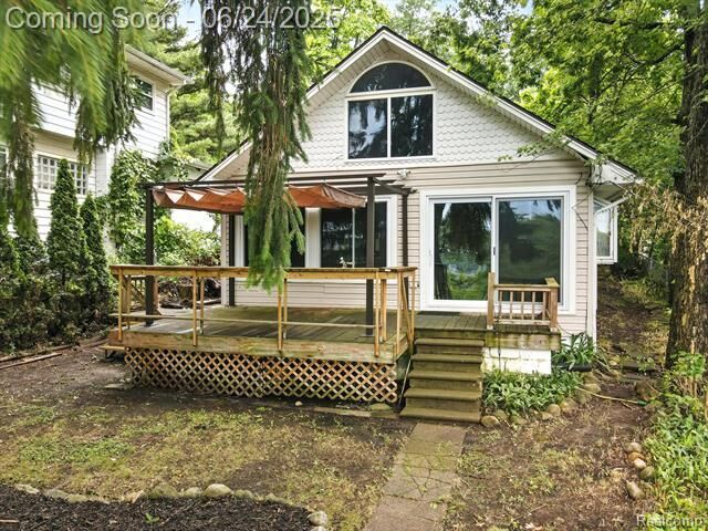 Property Photo:  481 Heights Road  MI 48362 