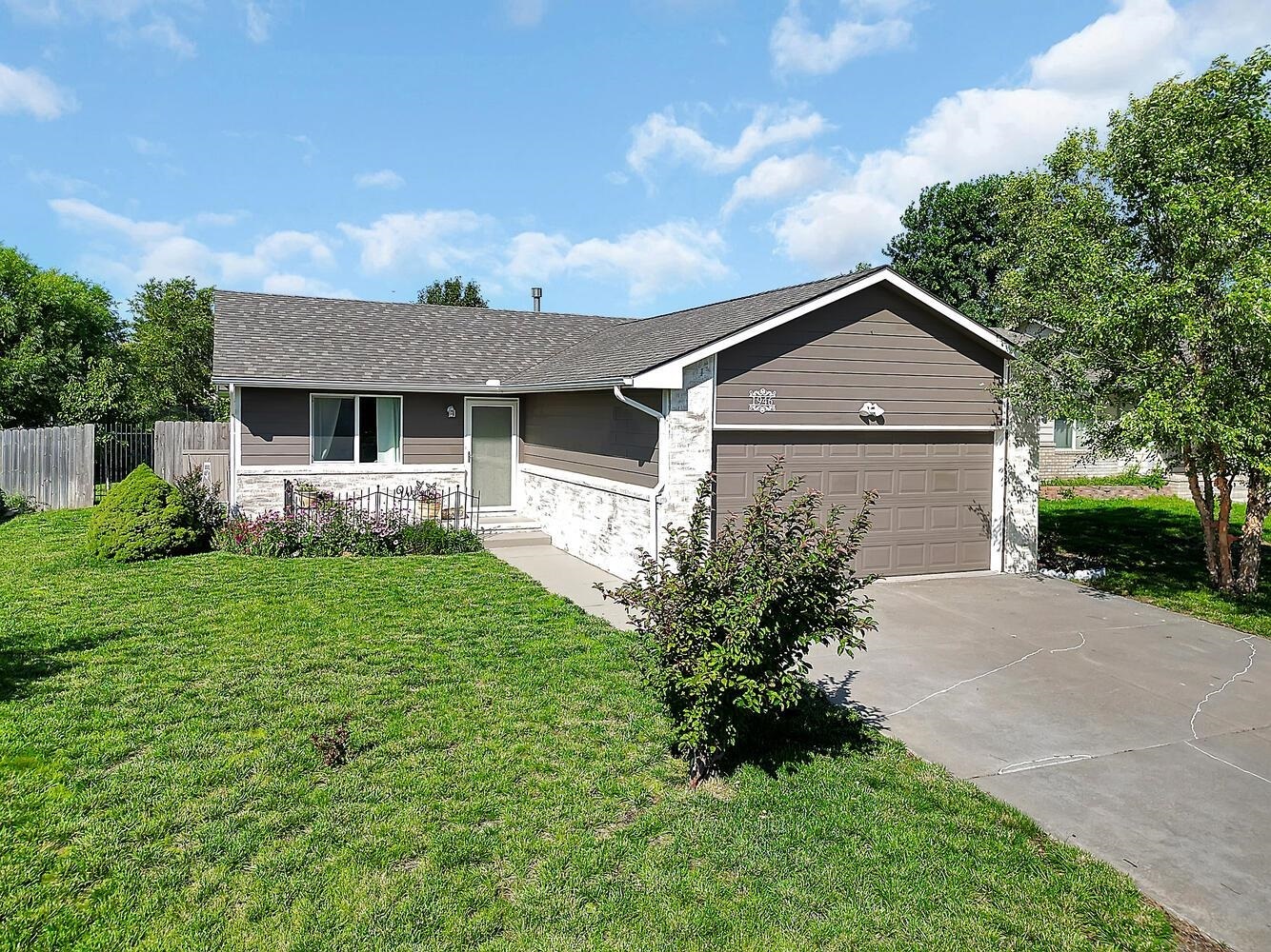 Property Photo: 1946 N McRae Drive KS 67052