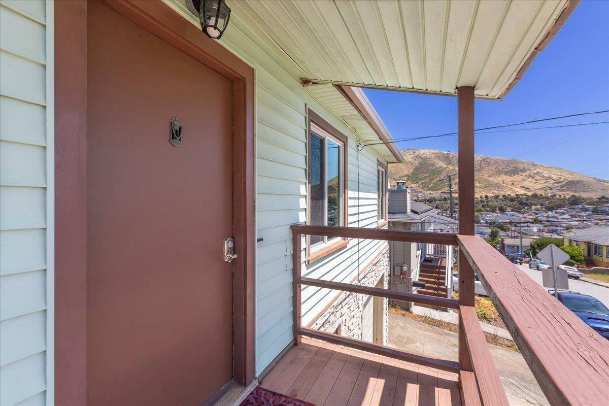 Property Photo:  659 Ash Avenue  CA 94080 
