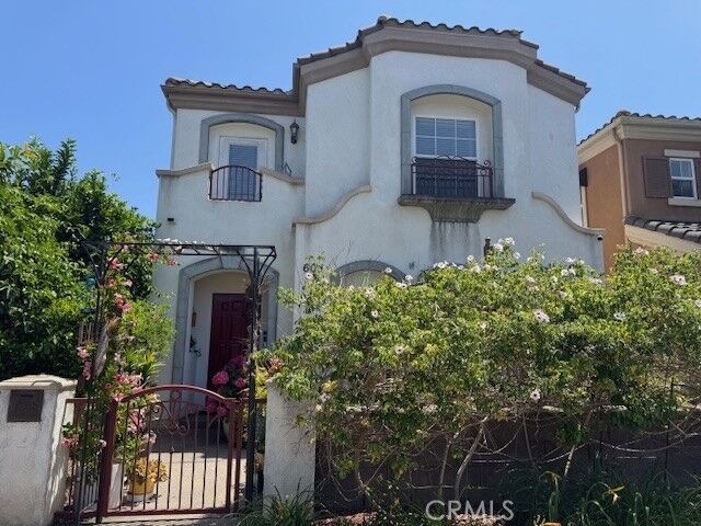 608 Indianapolis Avenue  Huntington Beach CA 92648 photo