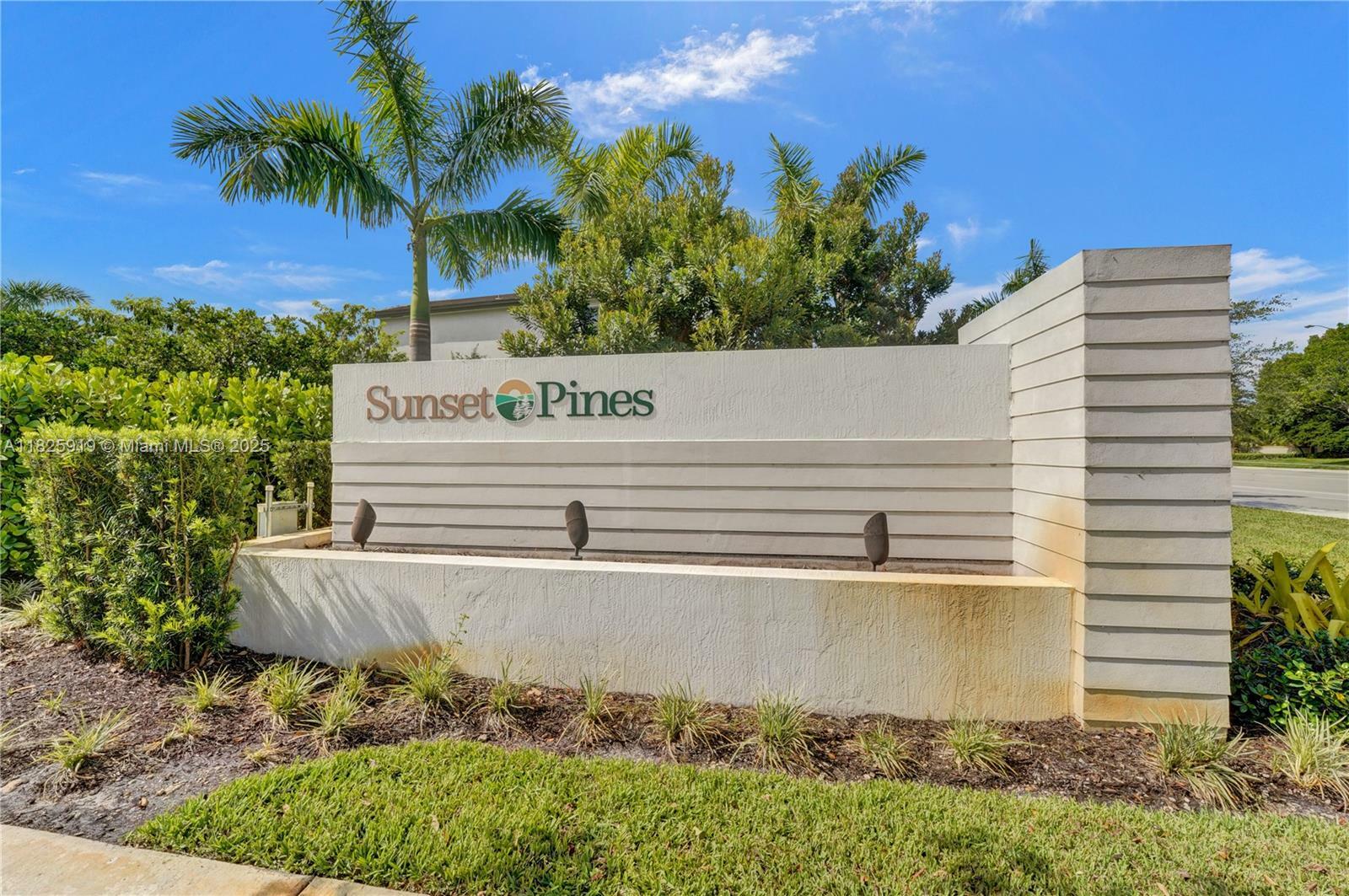 Property Photo:  242 SW 159th Ln  FL 33027 