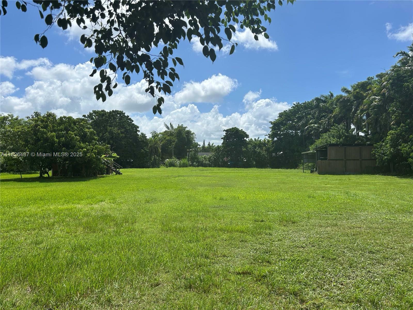 Property Photo: 16101 SW 208 Ave FL 33187