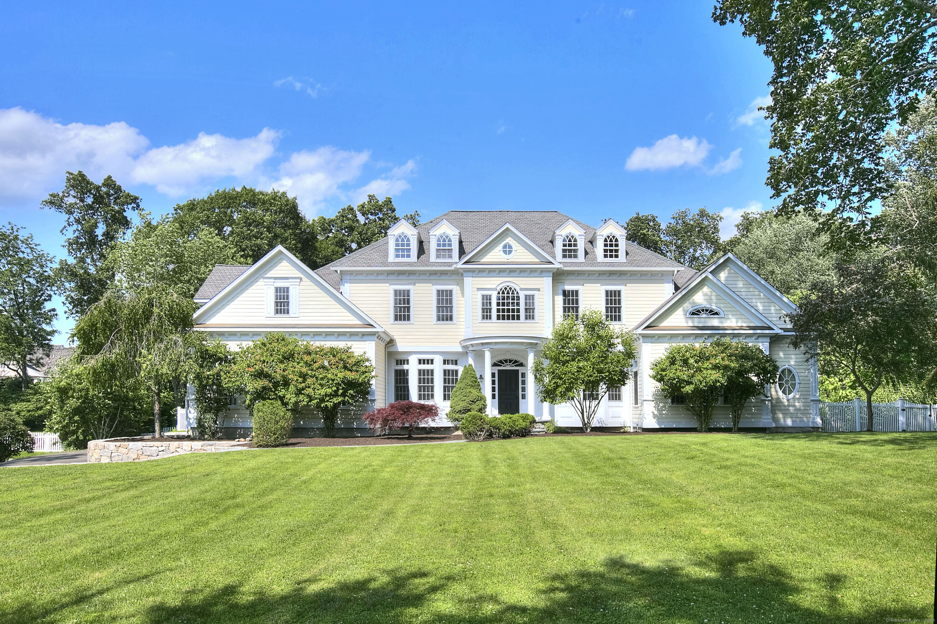 Property Photo: 4 Jennings Court CT 06880
