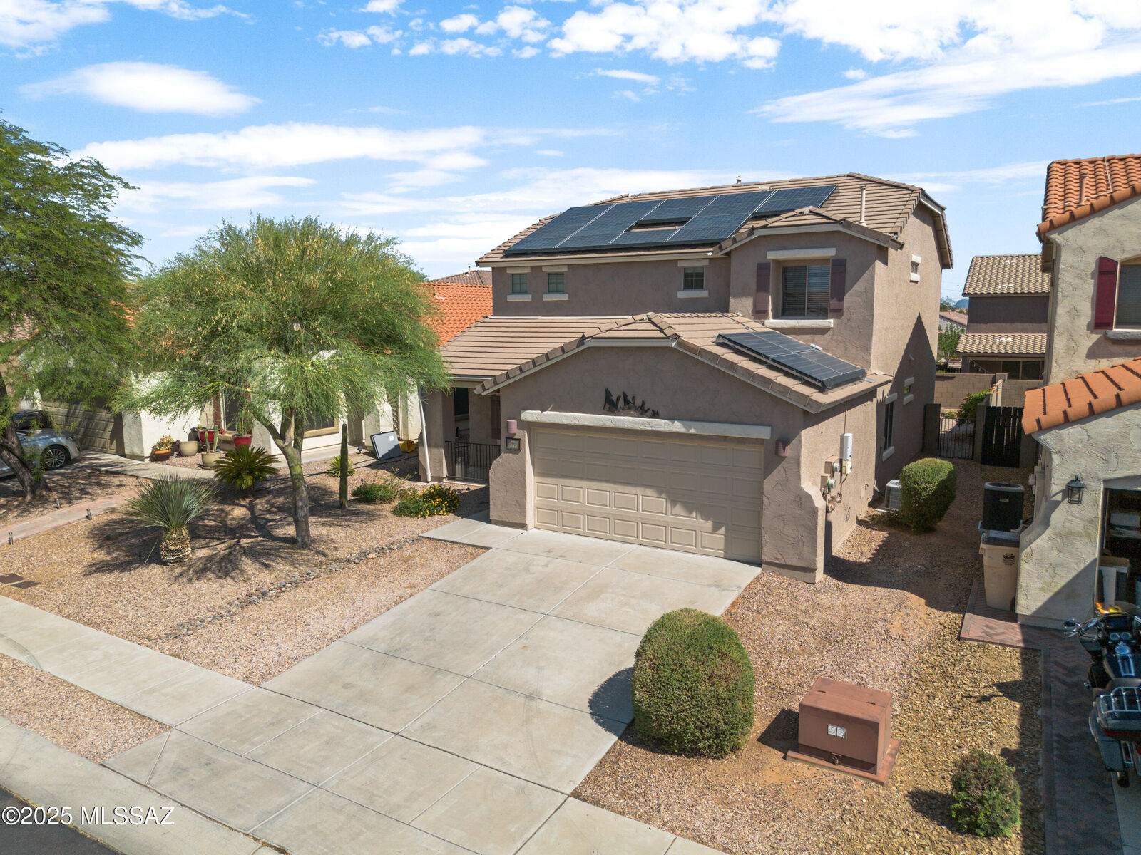 Property Photo:  444 W Calle Sombra Linda  AZ 85629 