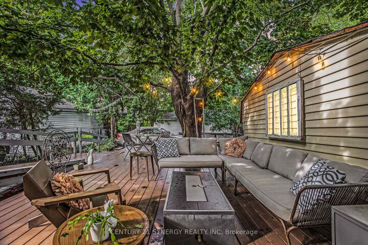 Property Photo: 327 Richelieu Avenue ON K1L 6J8