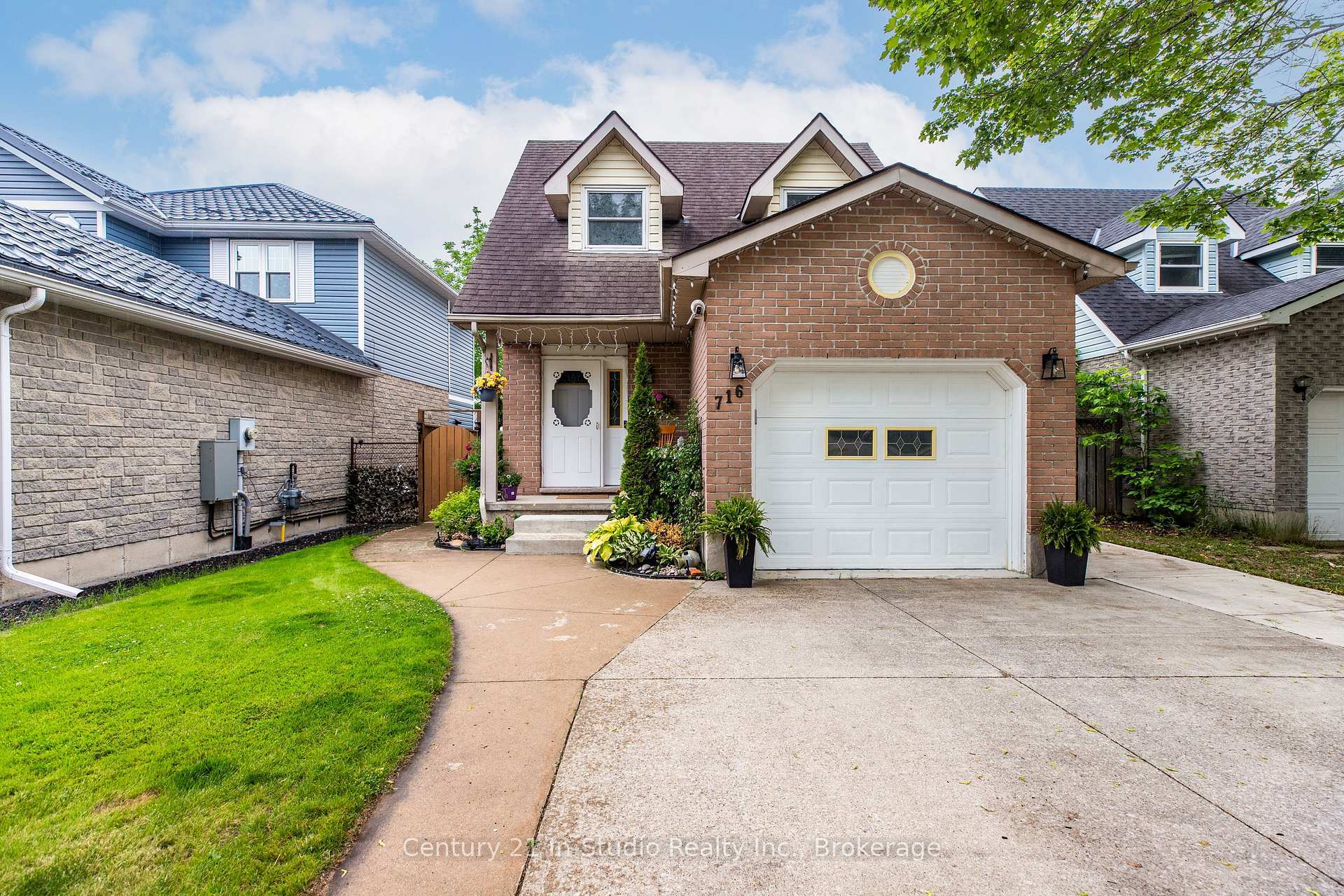 716 Mackendrick Drive  Kincardine ON N2Z 3A4 photo