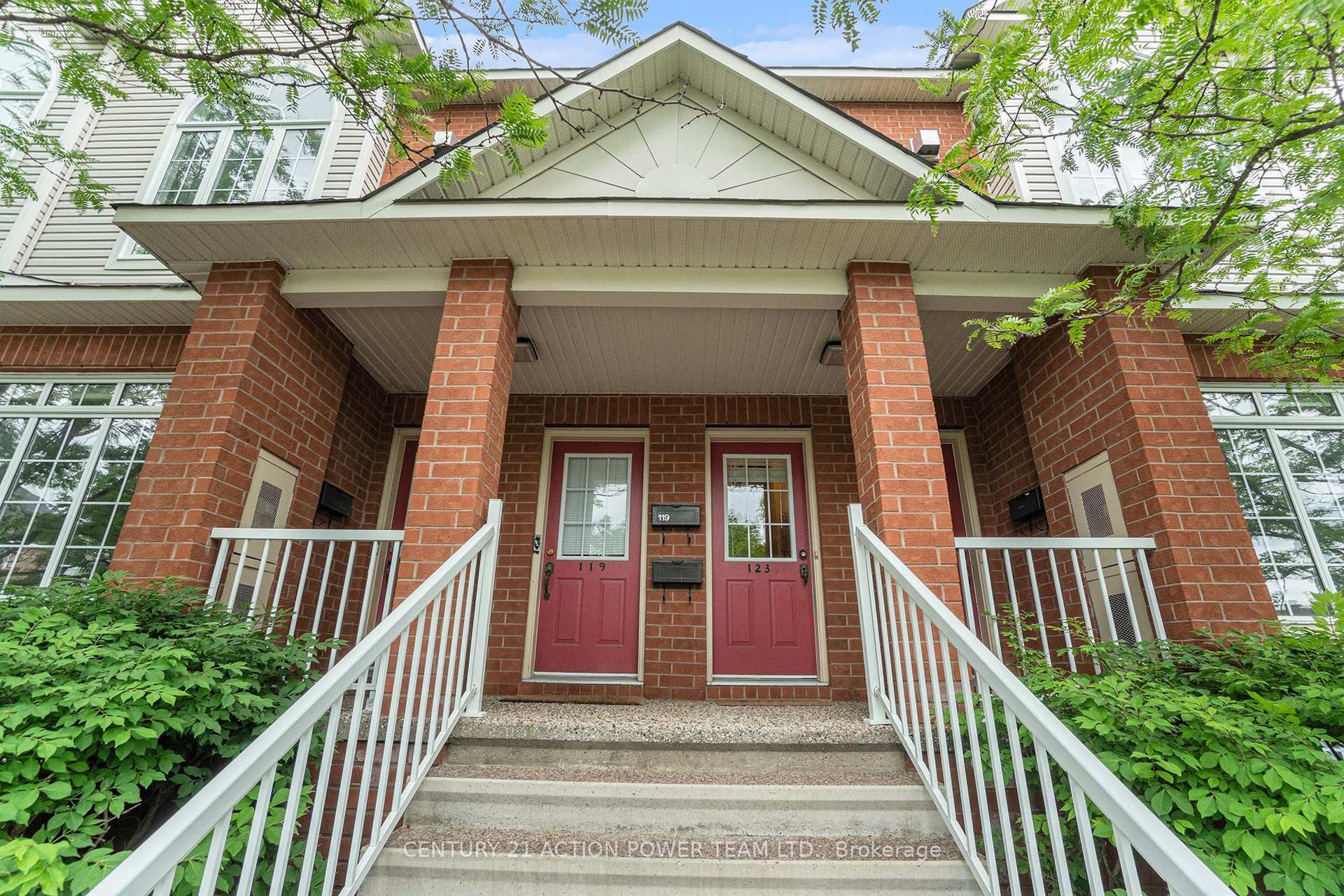 Property Photo: 123 Gatestone Private ON K1J 1K5