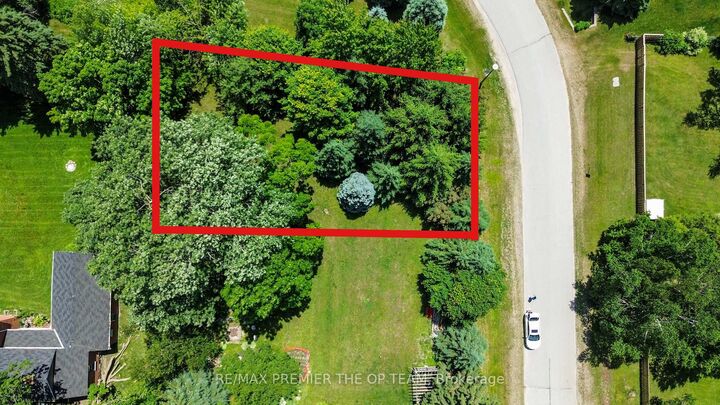 Photo de la propriété: 5 Foyston Gate ON L9X 0A1