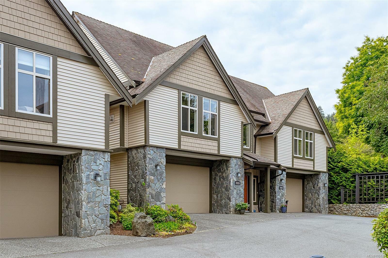 Property Photo: 4814 Bridgewood Close BC V9V 0A1