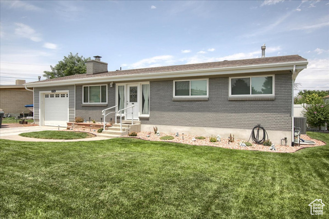 Property Photo: 5724 W Darle Ave S UT 84128