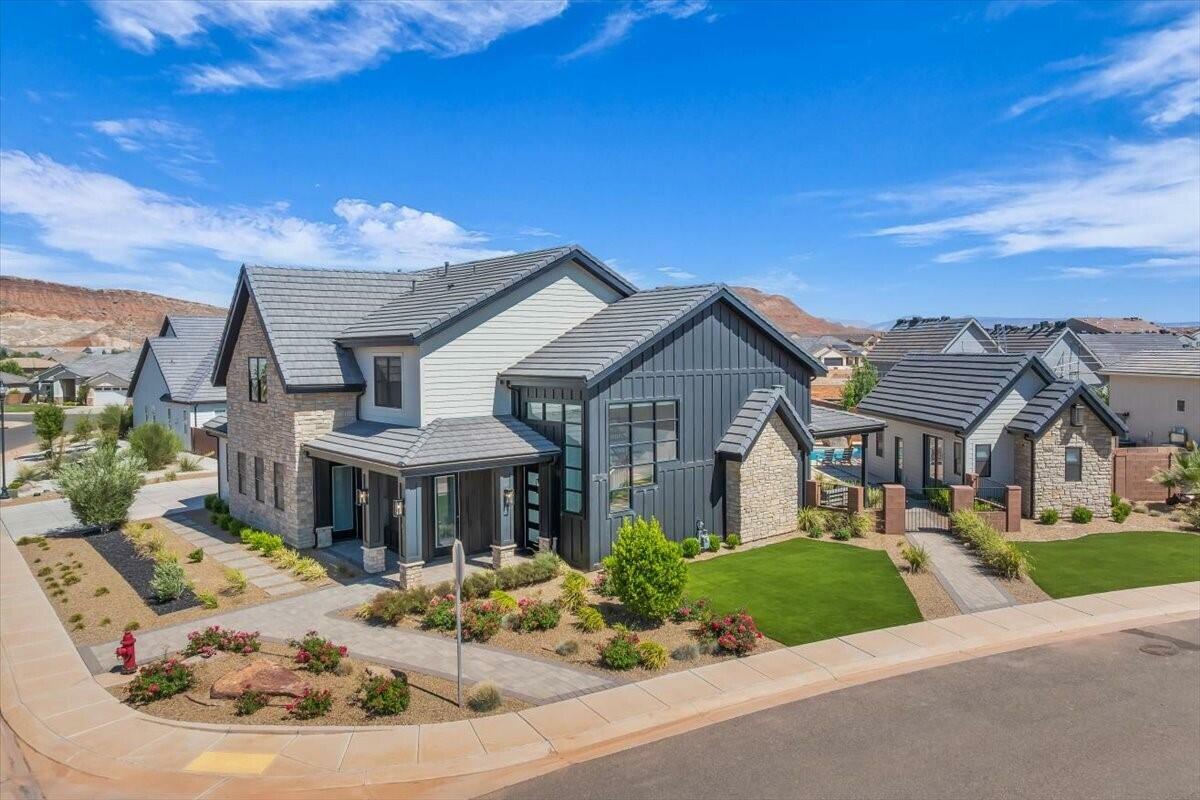 Property Photo: 772 E Prairie Way UT 84780