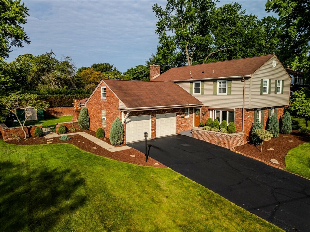 Property Photo: 836 Fredericka Drive PA 15102