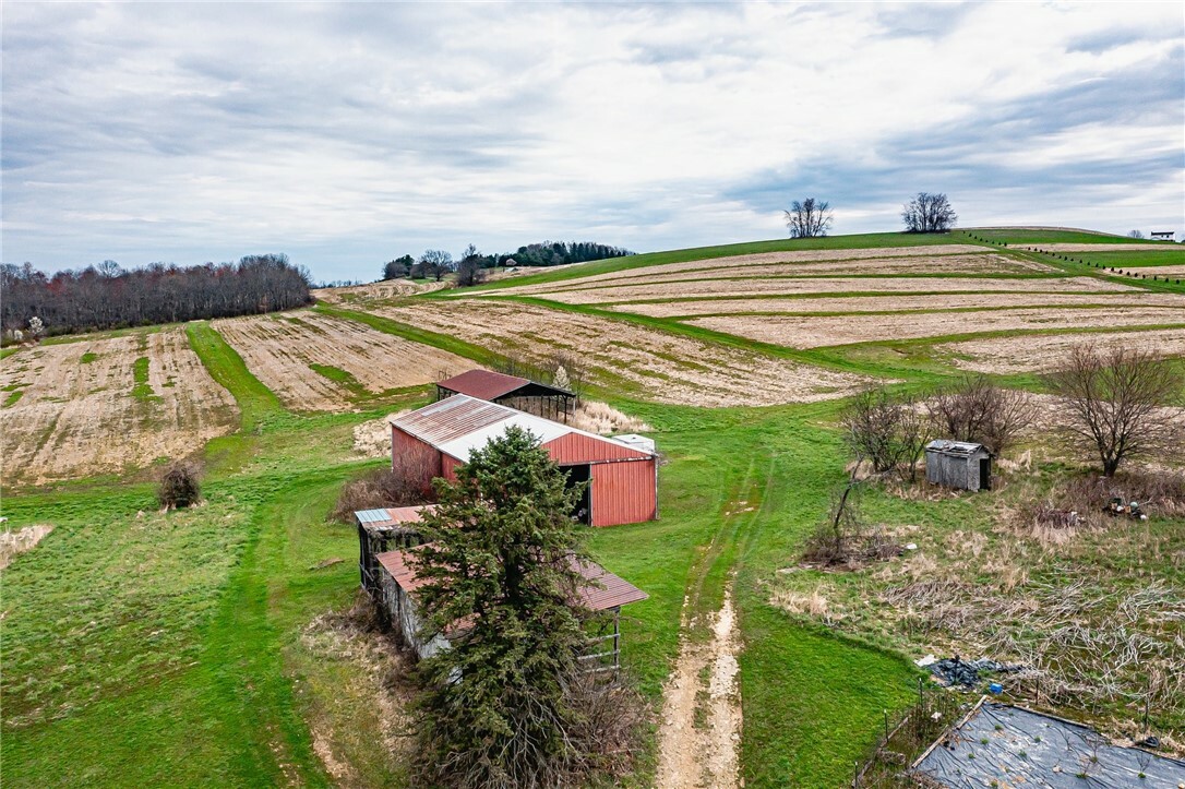 Property Photo:  2063 Boquet Rd  PA 15644 