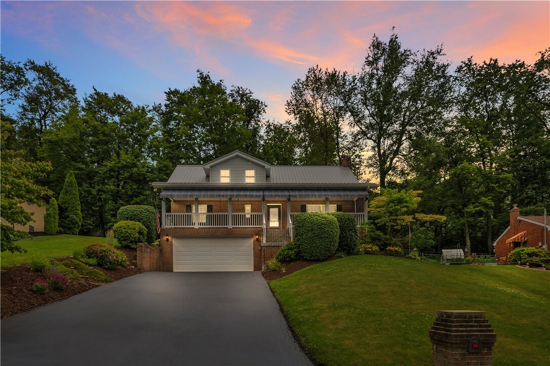 Property Photo: 2161/2 Robin Hood Dr PA 15642
