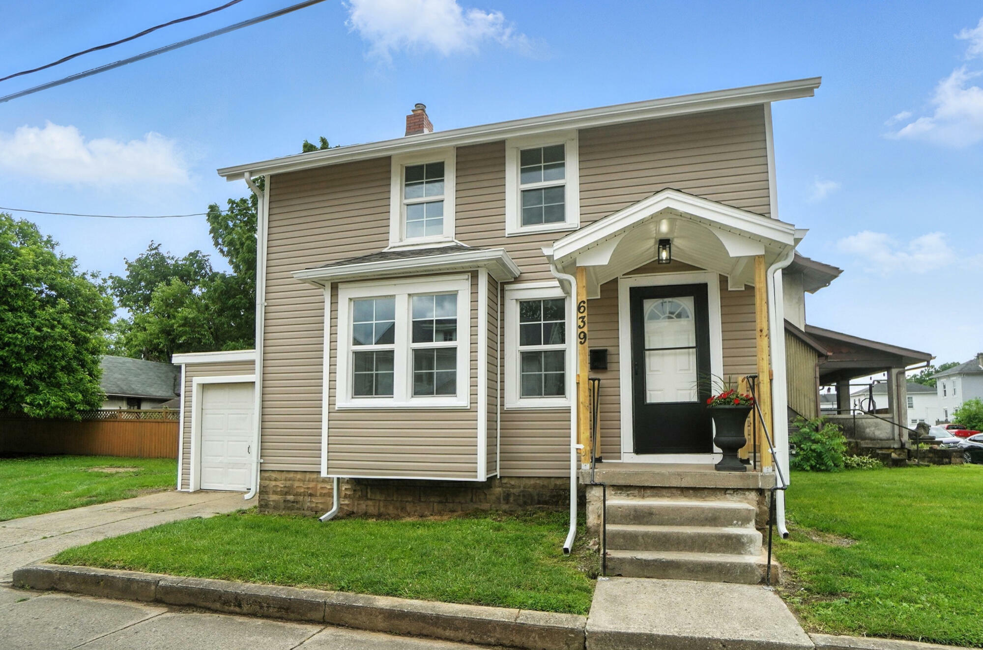 Property Photo:  639 Cedar Street  OH 45504 