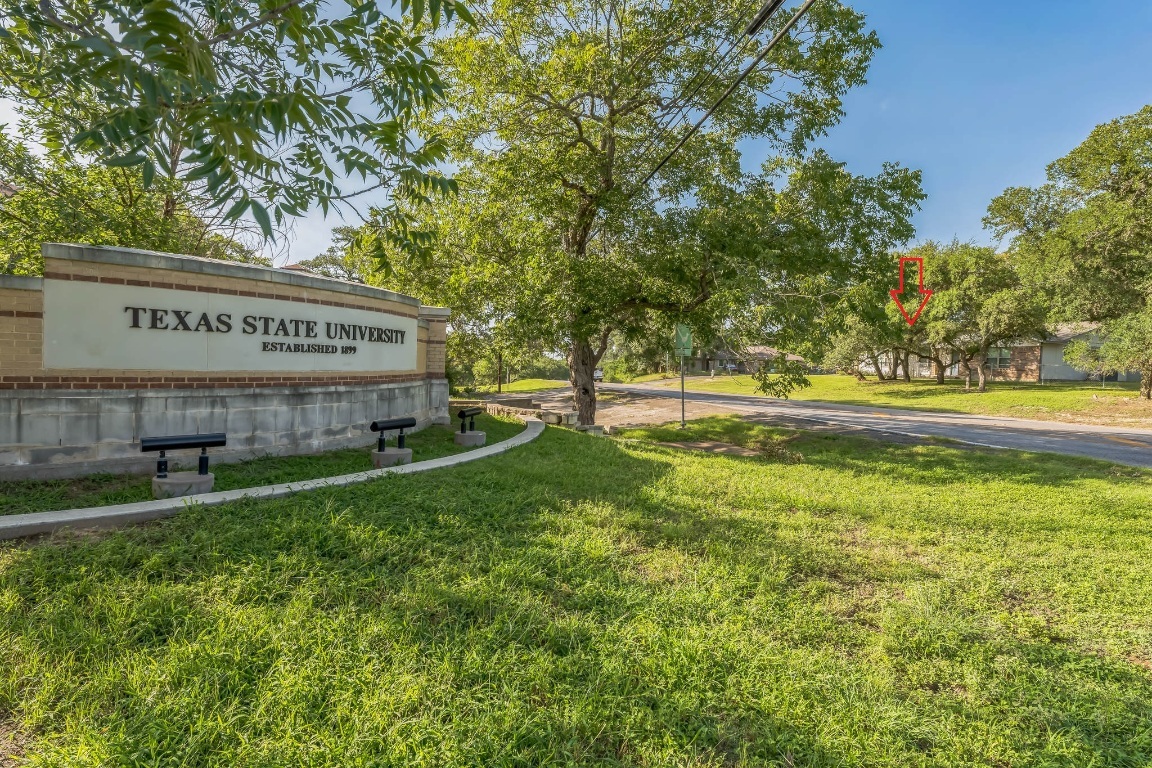 Property Photo:  500 Park Place  TX 78666 