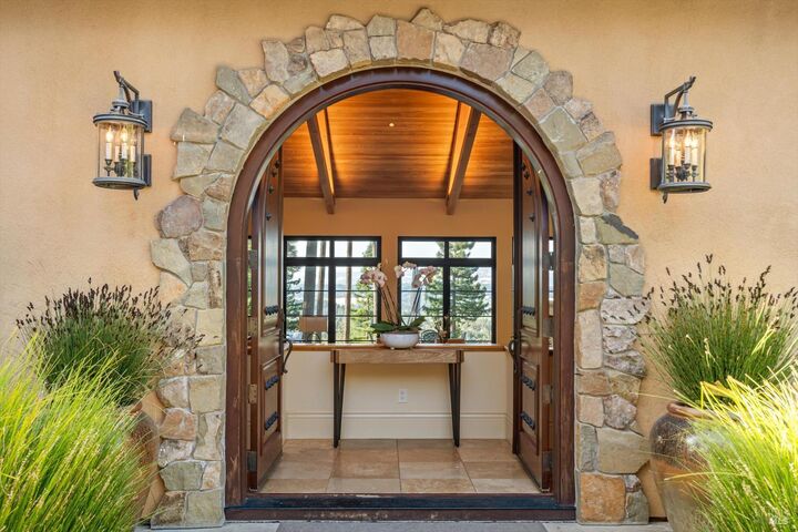 Property Photo:  1315 W Dry Creek Road  CA 95448 