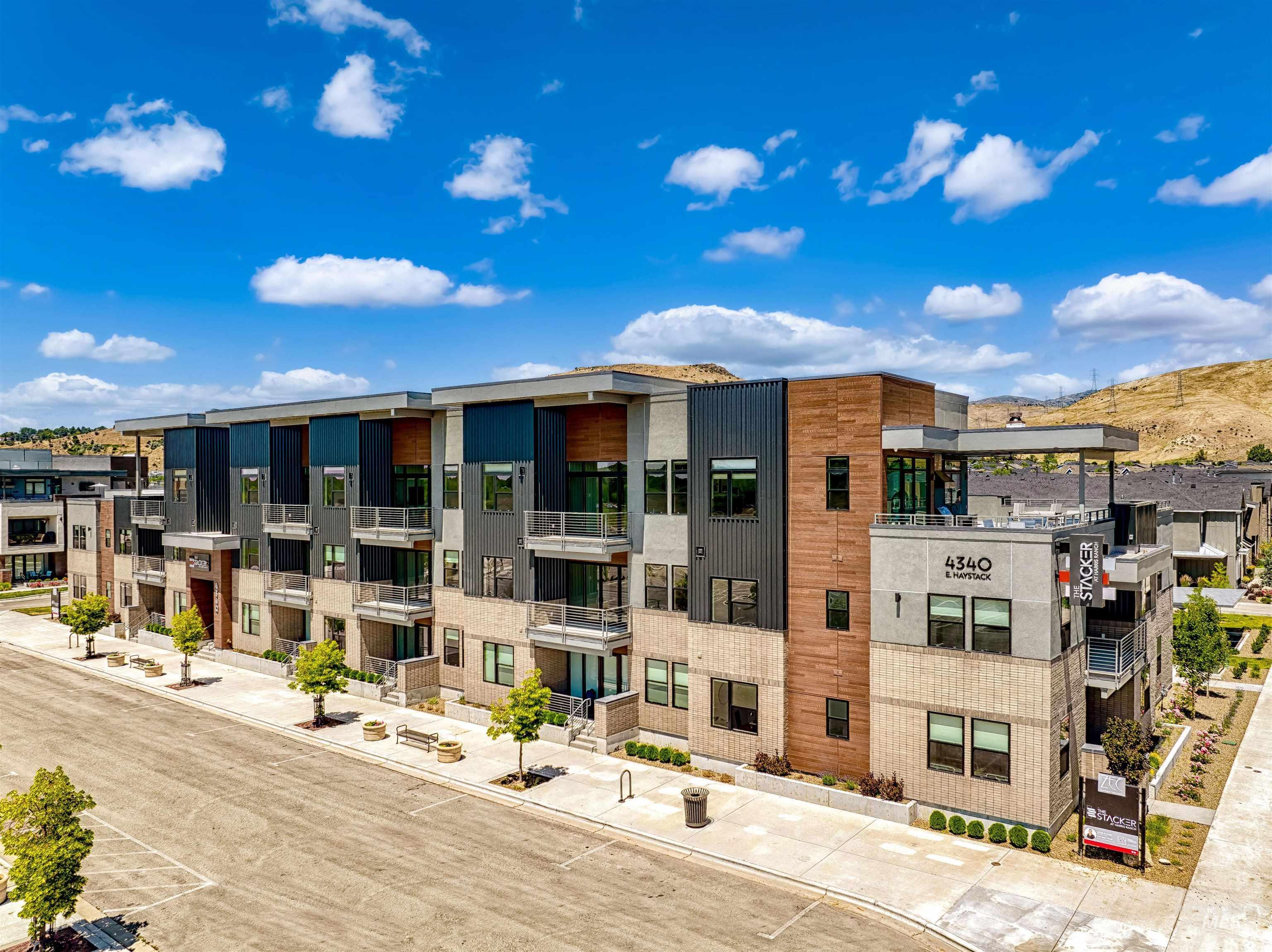 Property Photo: 4340 E Haystack St 207 ID 83716